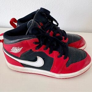 Nike Air Jordan 1 Mid 'Banned' black and red sneakers Boys Size 1